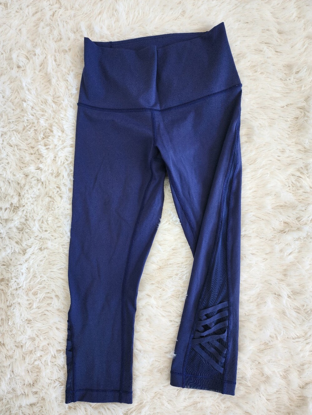 Lululemon Minimalist Crop Legging Size 8 - Hero Blue Previously Worn